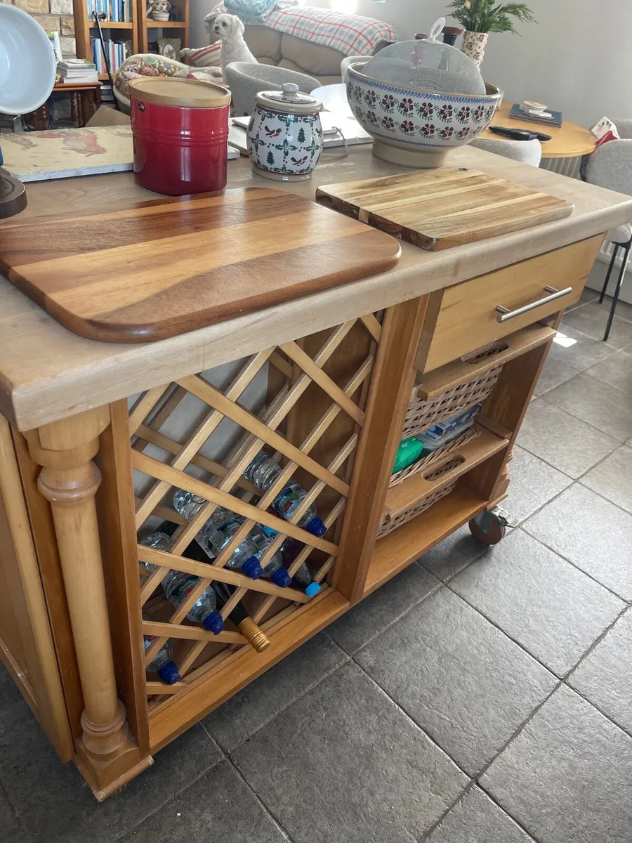 Kitchen island - Image 2