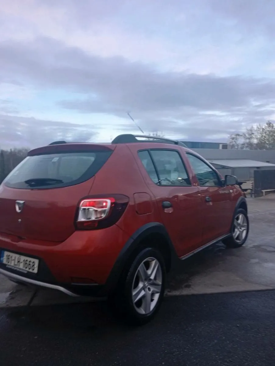 Dacia sandero stepway 1.5dci. One owner from new - Image 4