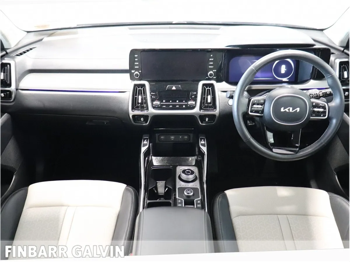 Kia Sorento K3 2.2 AUTO - Image 4