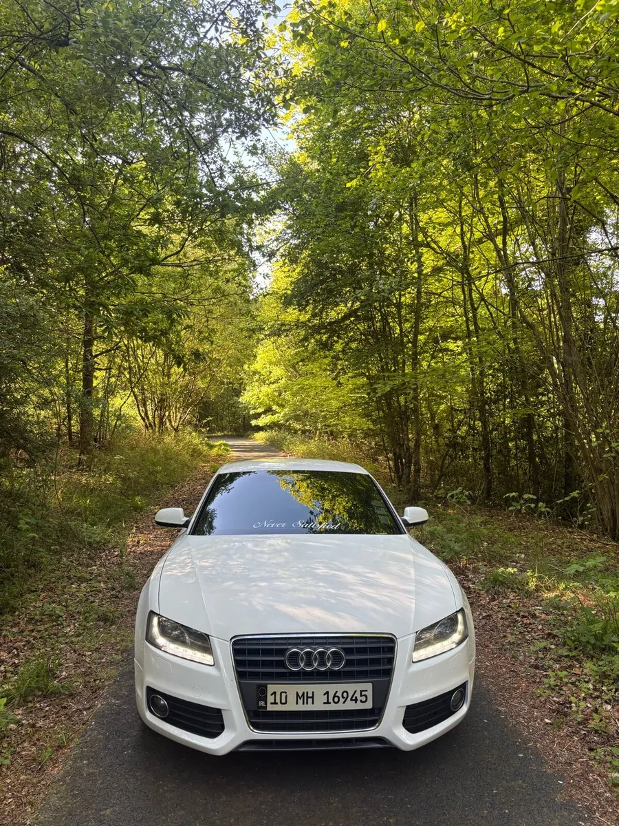 Audi A5 2.0 TDI 2010 Coupe - Image 2