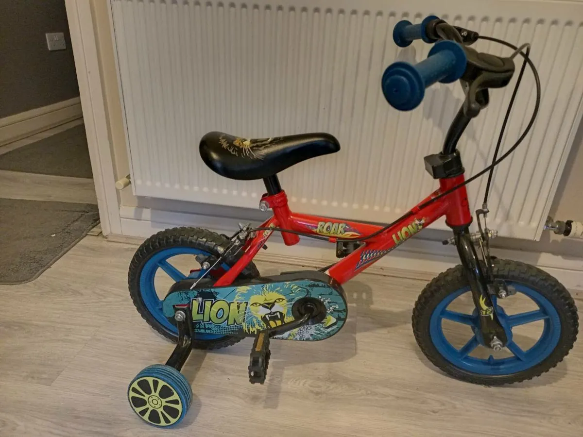 Kids lion bike size 12 inch wheels. - Image 3