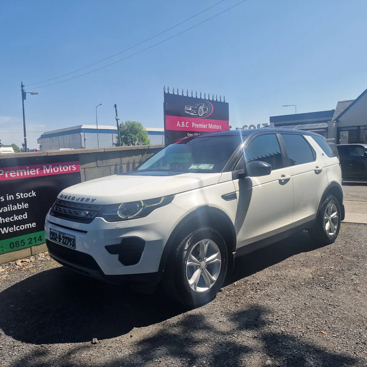 Land Rover Discovery Sport 2.2Diesel - Image 4