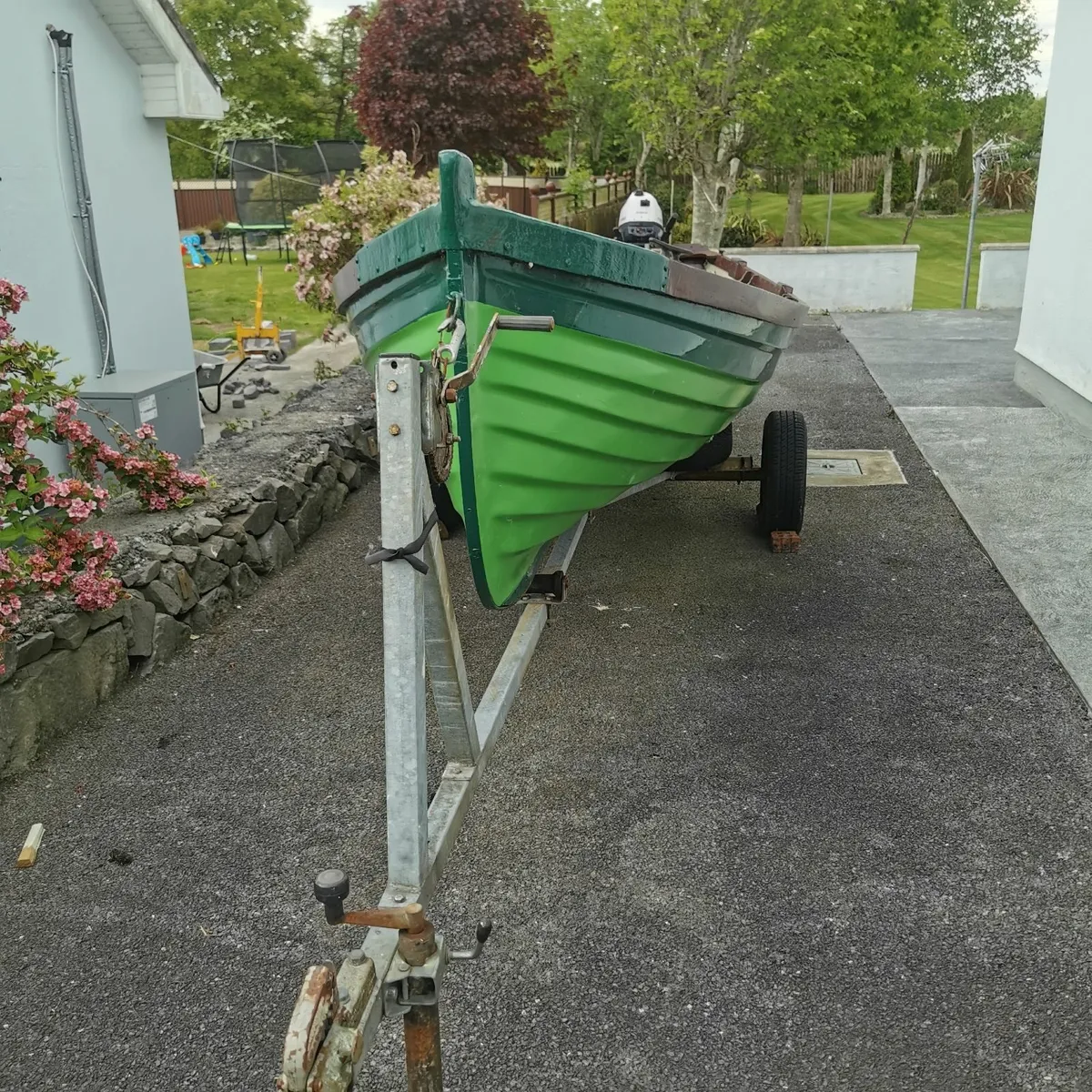 19Ft Fishing Boat & Yamaha 6 HP Engine & Trailer - Image 4