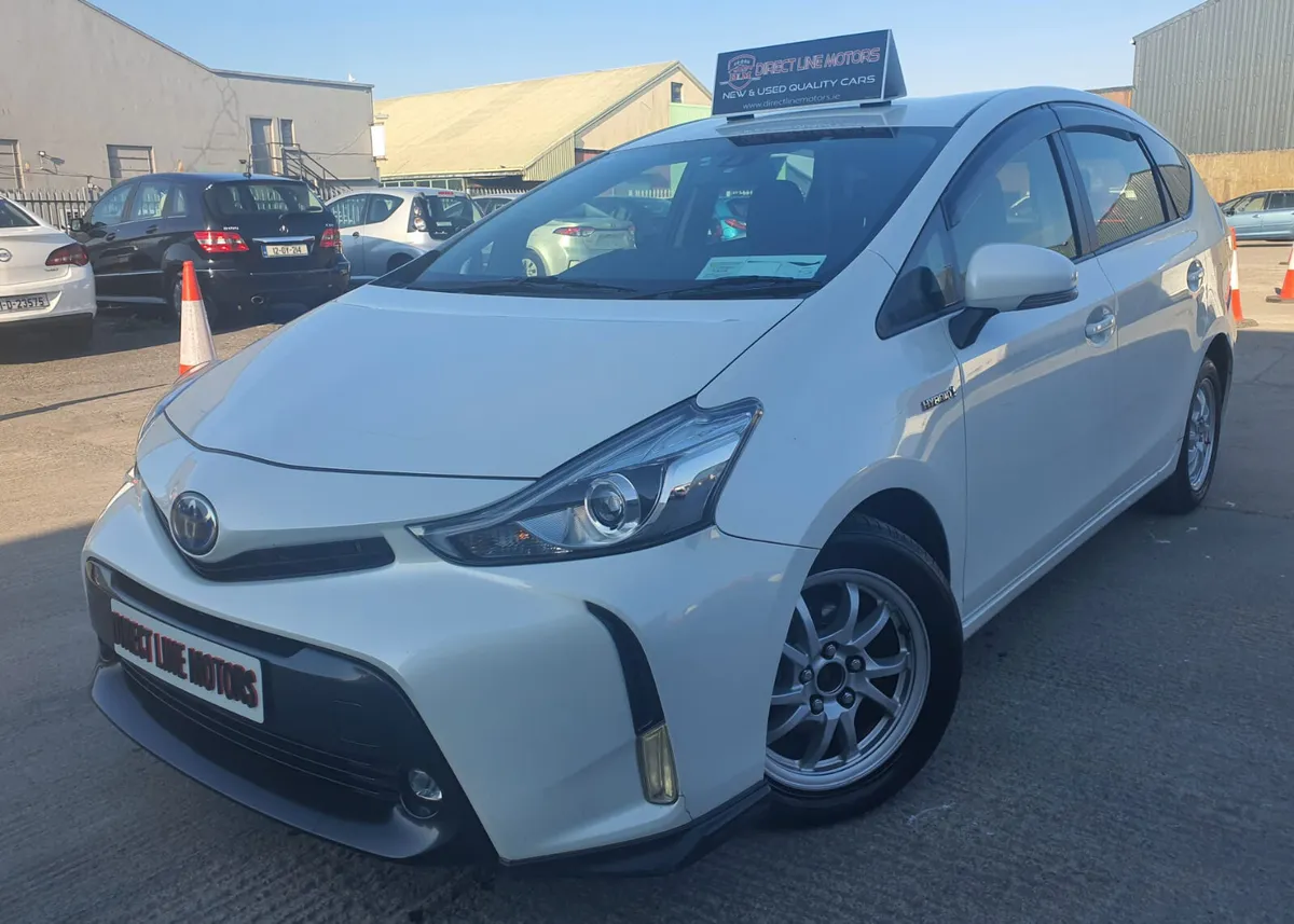 2015 Toyota Prius - Image 2