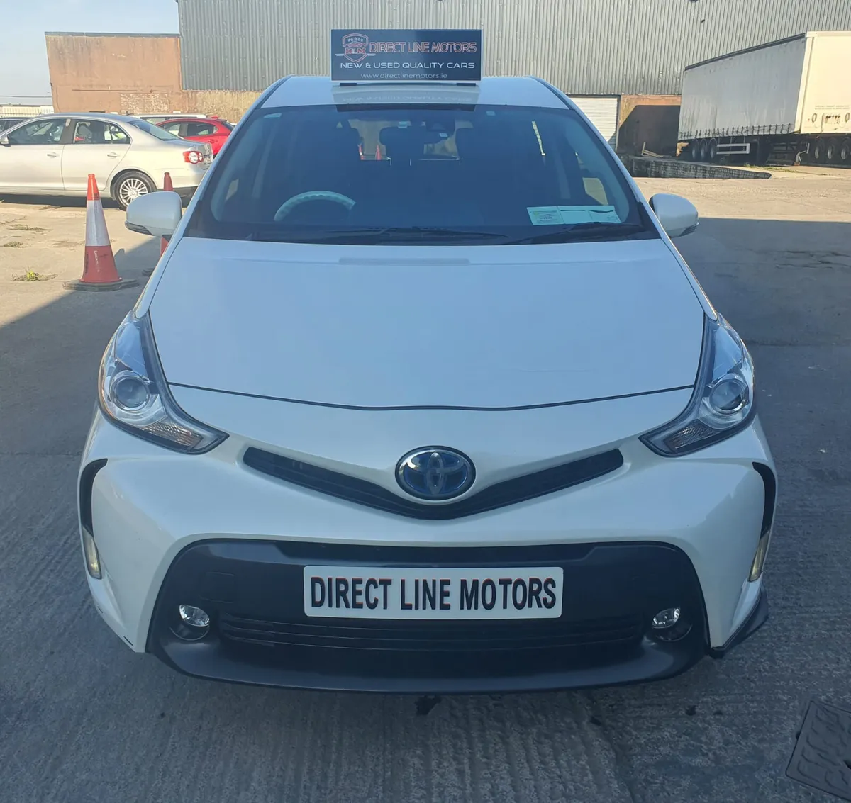 2015 Toyota Prius - Image 3