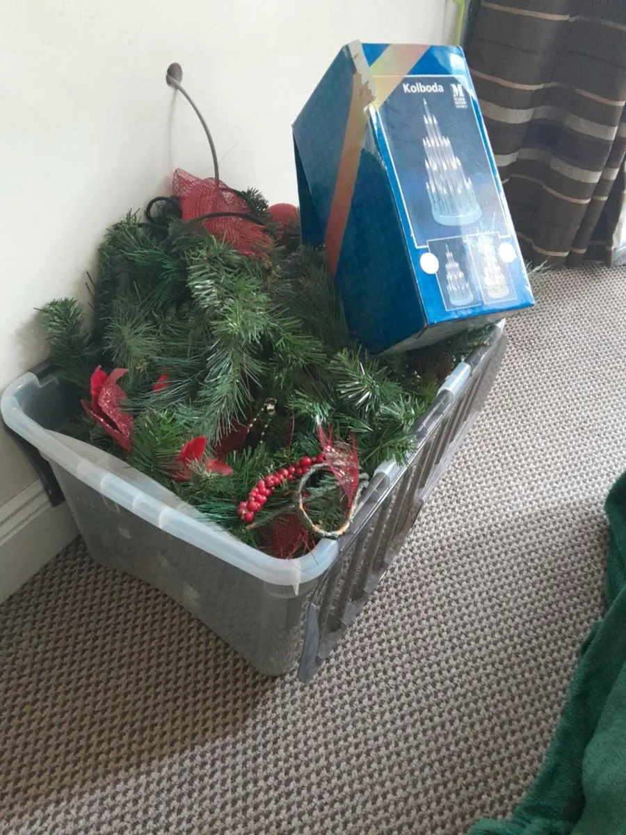 Free Christmas decorations