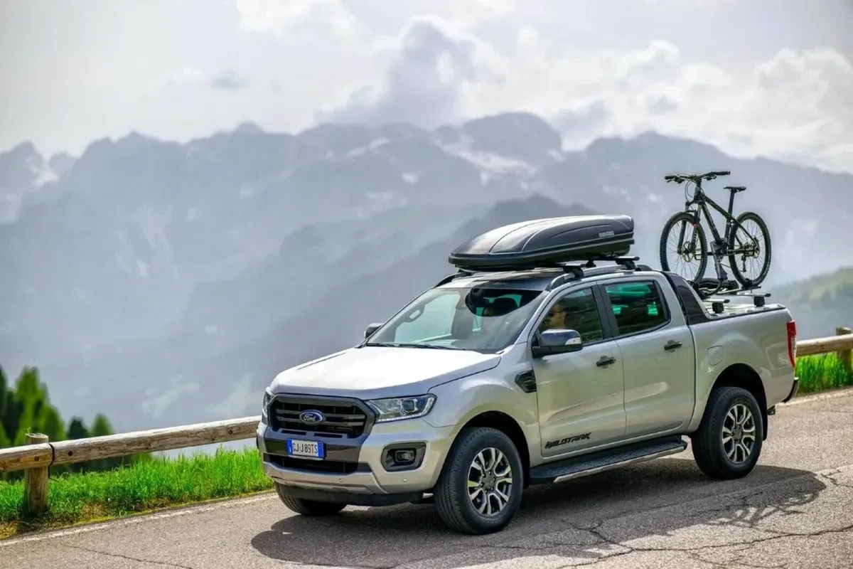 Menabo Bike Carriers  Car Holiday Boxes. - Image 1
