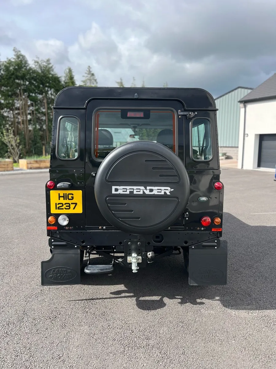 2010 Land Rover defender 2.4 Tdci xs station wagon - Image 4