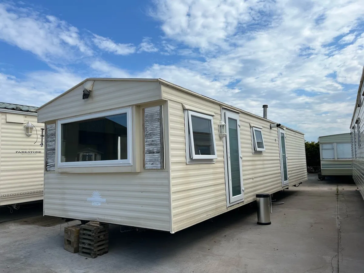 Mobile home - Image 1
