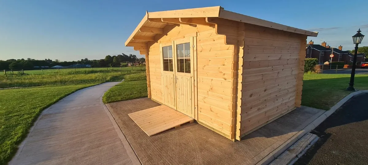 Solid wood cabin "Reine" 4×3m - Image 3