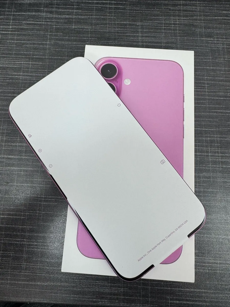 iPhone 16 (128gb) - Image 2