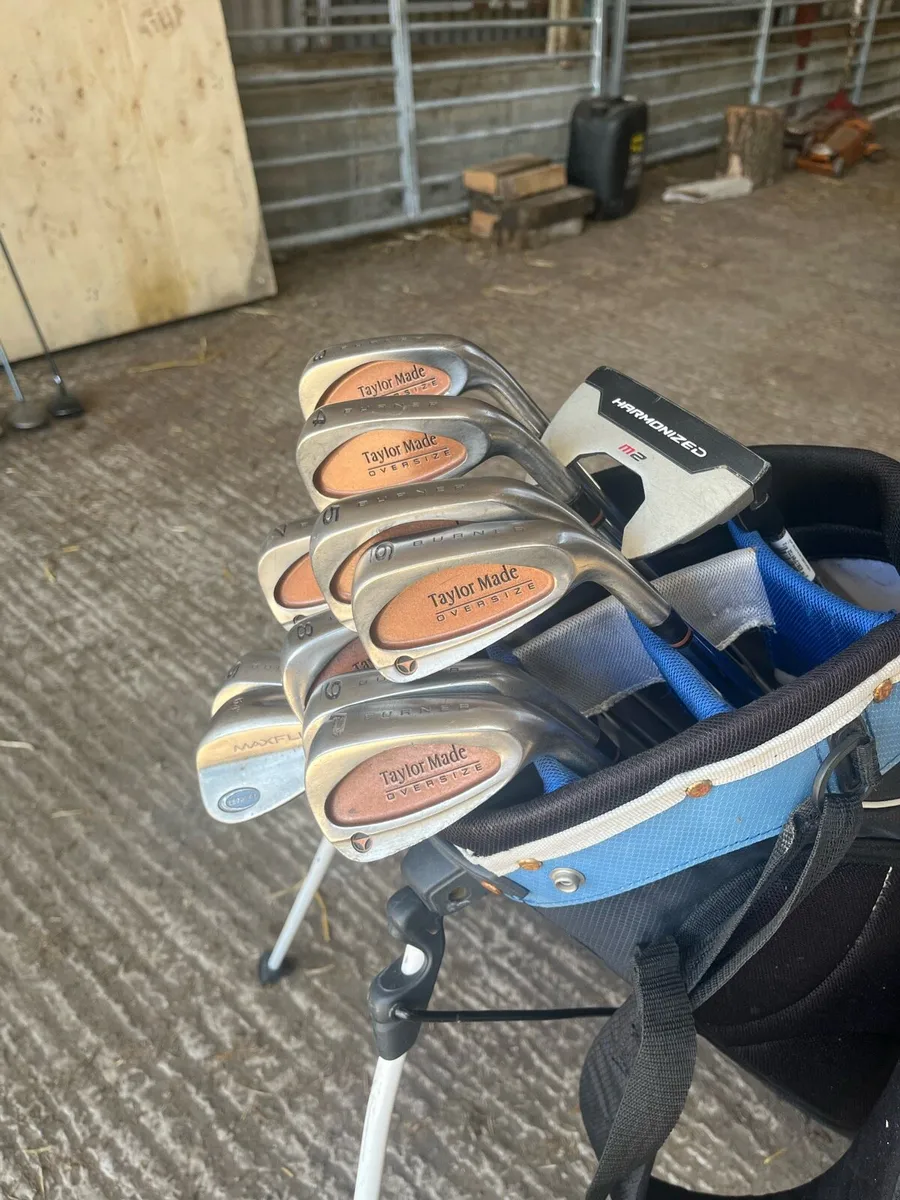 Golf clubs and bag - Image 3