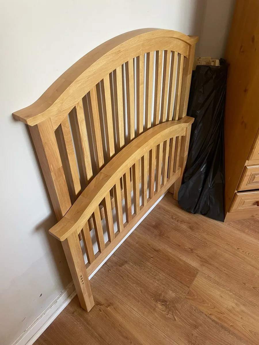 Single pine bed - Image 1