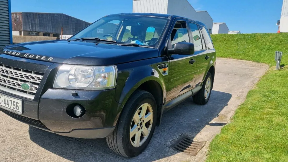 Land-rover 2008 2.2diesel 4x4 - Image 1