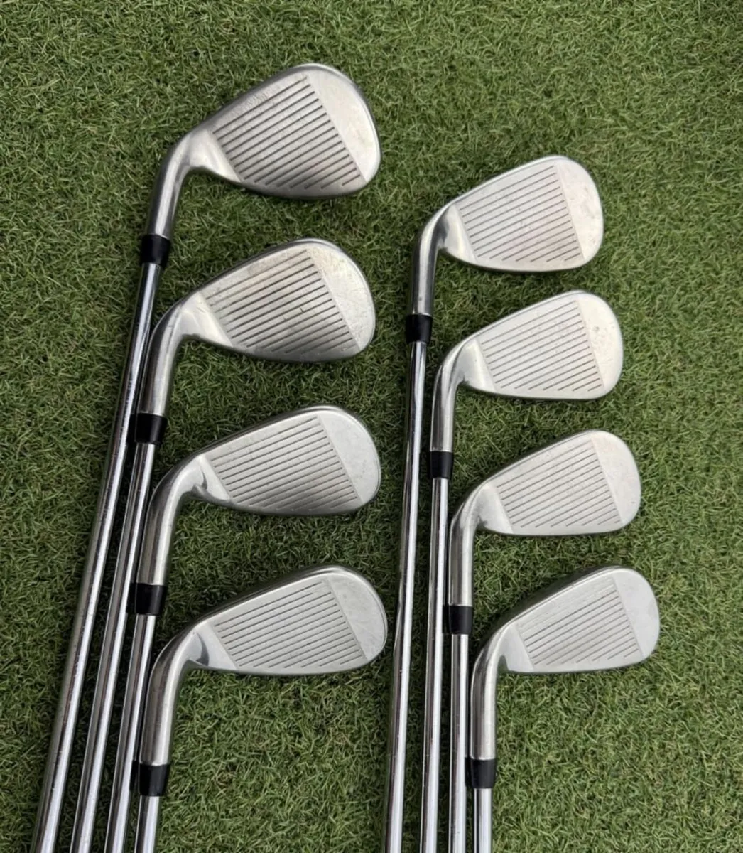 CALLAWAY ROGUE IRONS / 5-PW-AW-SW / STIFF - Image 3