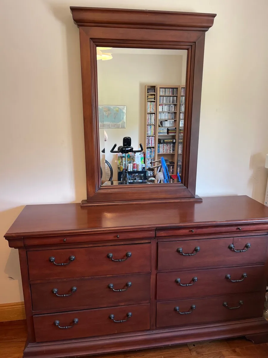 Sideboard - Image 2