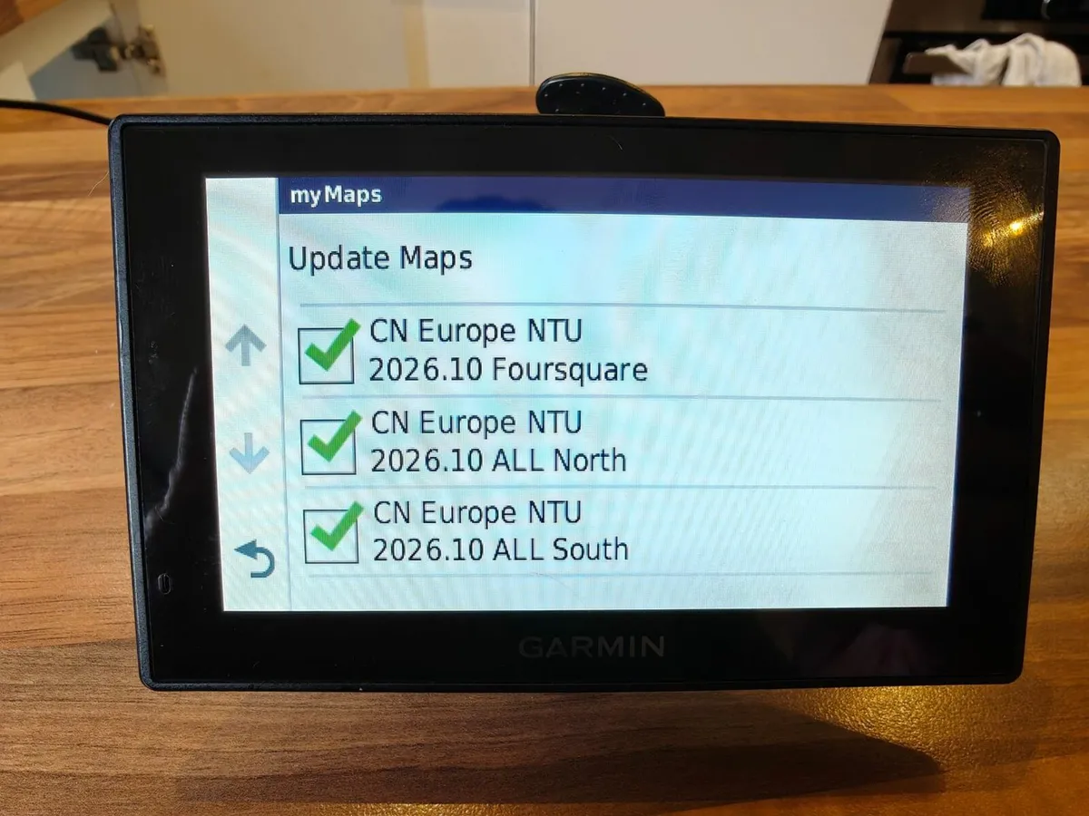 Garmin DriveAssist 50 sat nav with built-in Dashca - Image 2