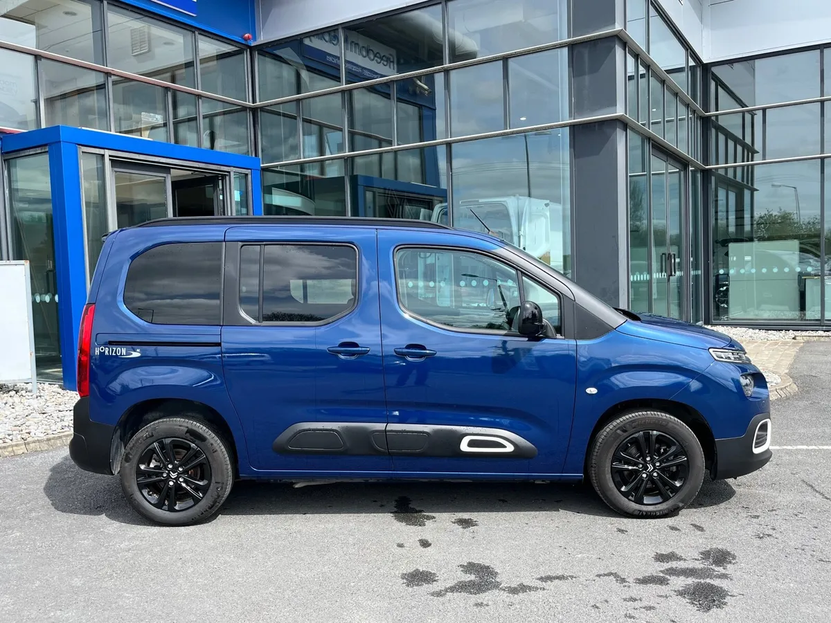2024 Citroen Berlingo Wheelchair Accessible - Image 4
