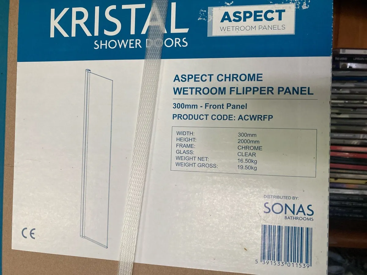 Wet room flipper panel - Image 1