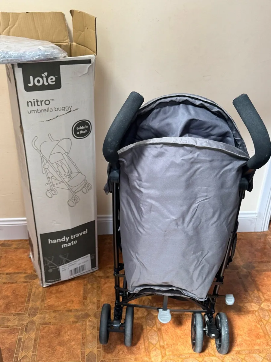 Joie Nitro Stroller  with footmuff - Image 2