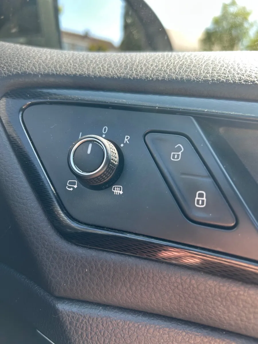 Volkswagen Golf 2014 GTI 2.0 230HP - Image 4