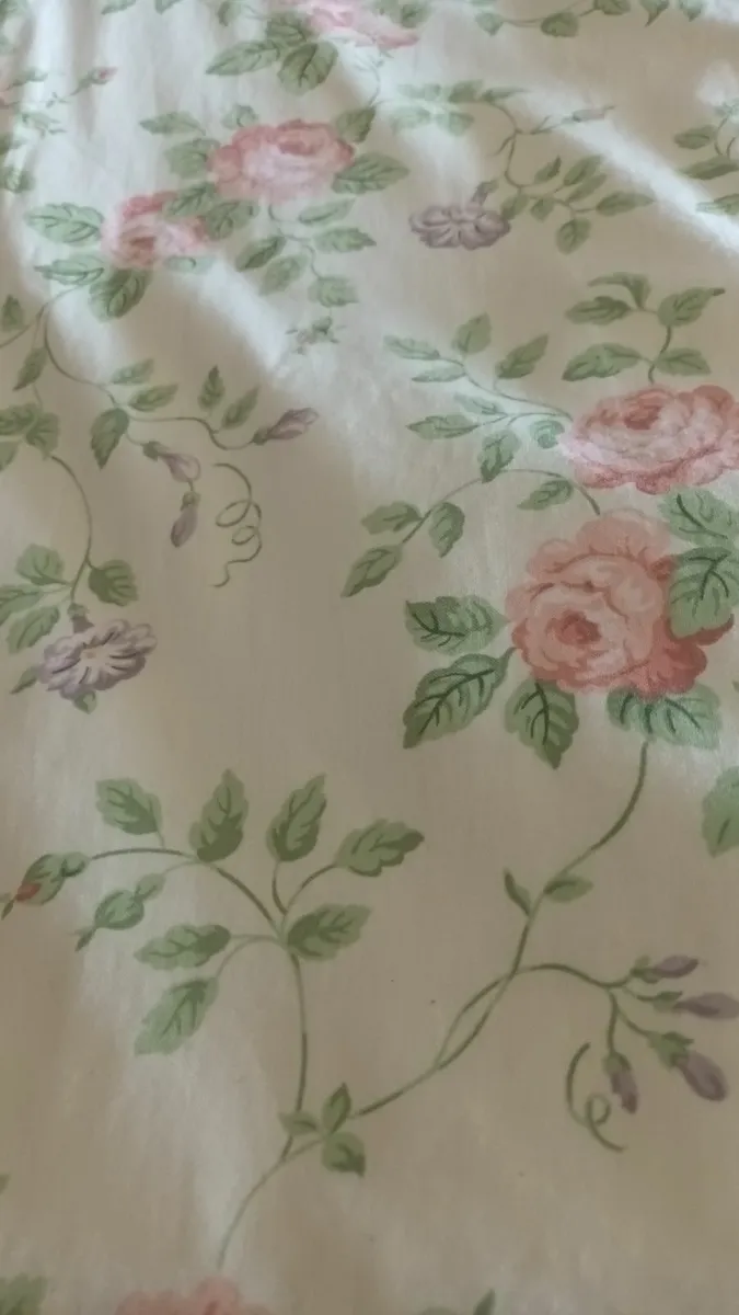 Curtains - Image 2