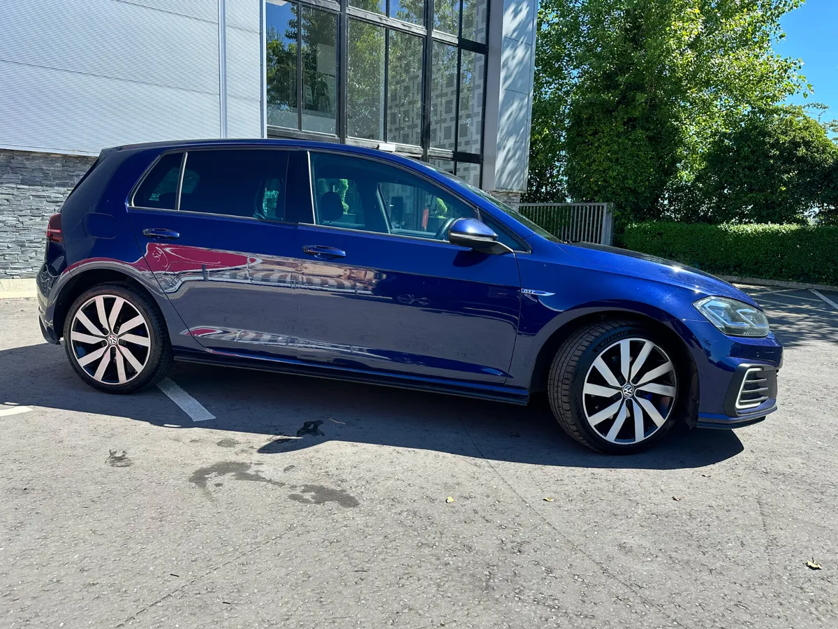 ⚡️ Golf GTE 2017 DSG 🚀 - Atlantic Blue Beauty! 💙 - Image 2