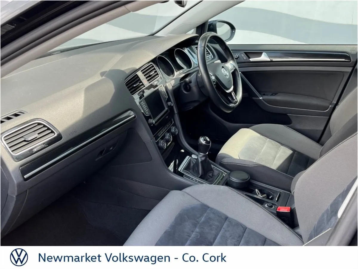 Volkswagen Golf Highline 1.6tdi 5 Door - Image 3