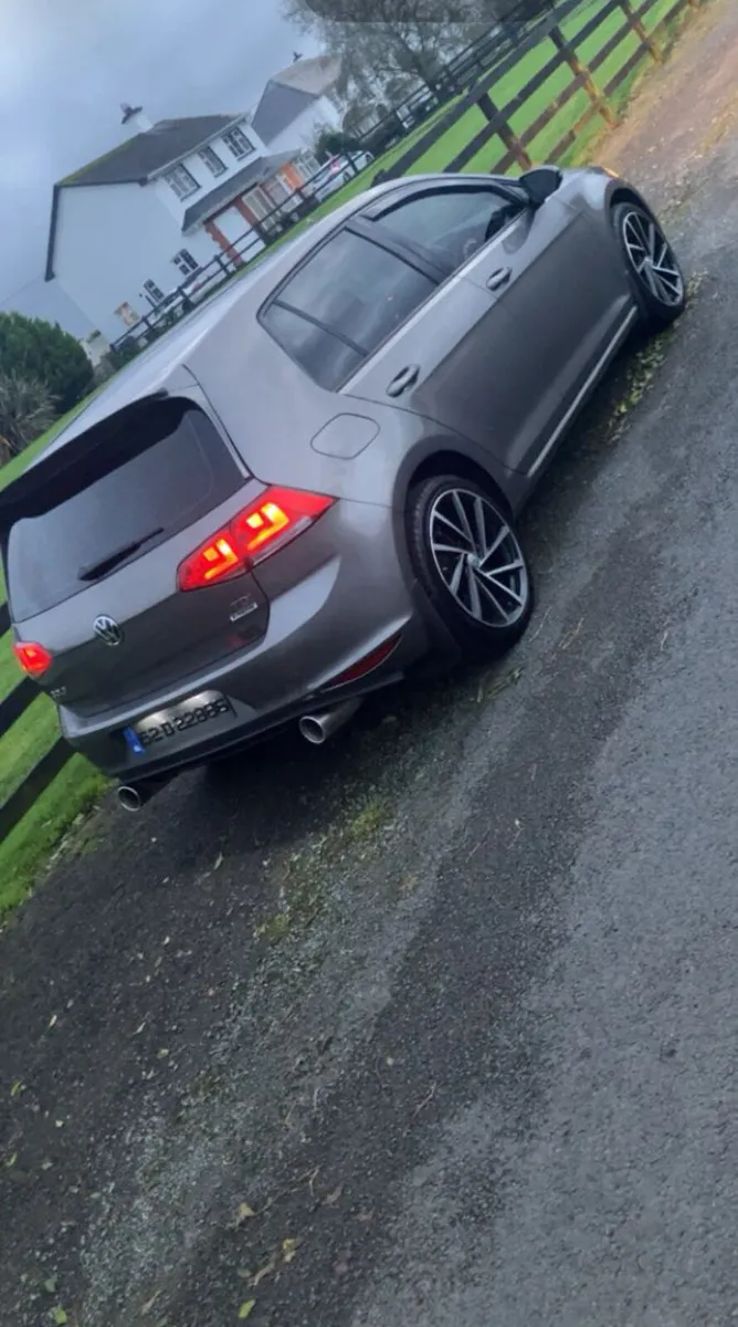 **152  golf - Image 1