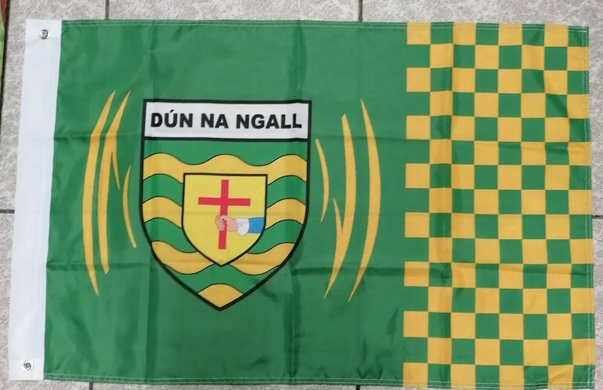 Donegal flag  Brand new  Size 3ft by 2ft  Shipping