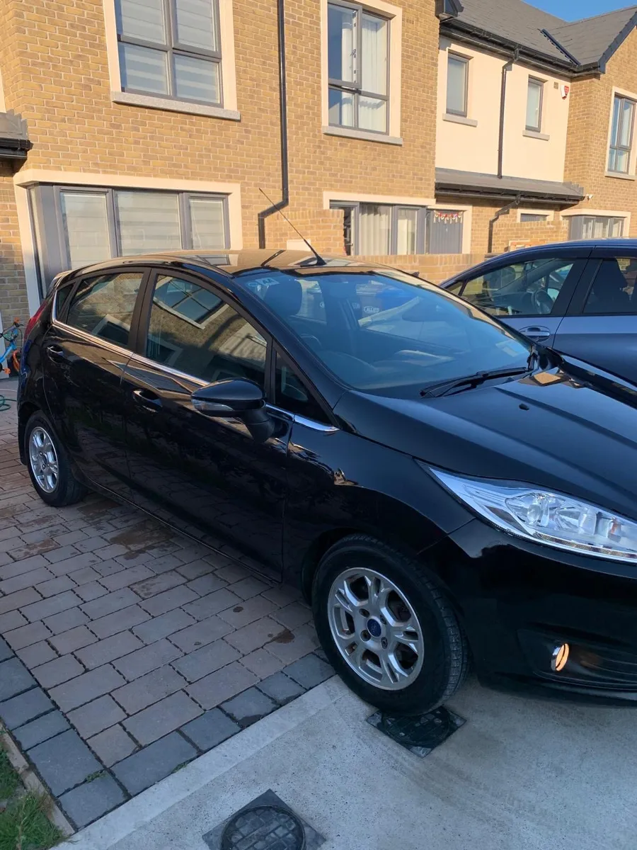 Car - Image 4
