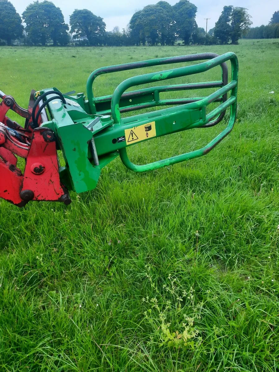 Bale handler - Image 2
