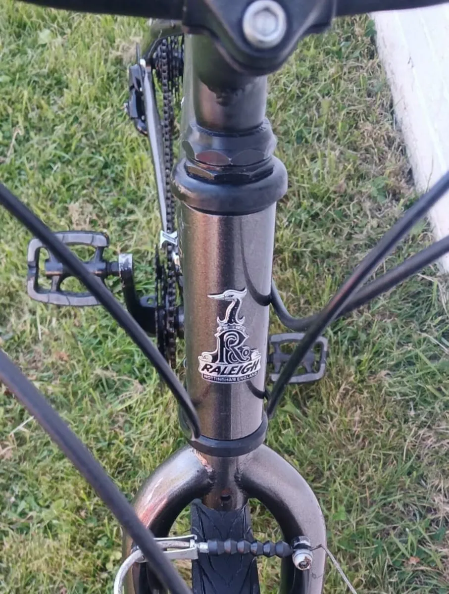 Raleigh 26-inch road bike - Image 2
