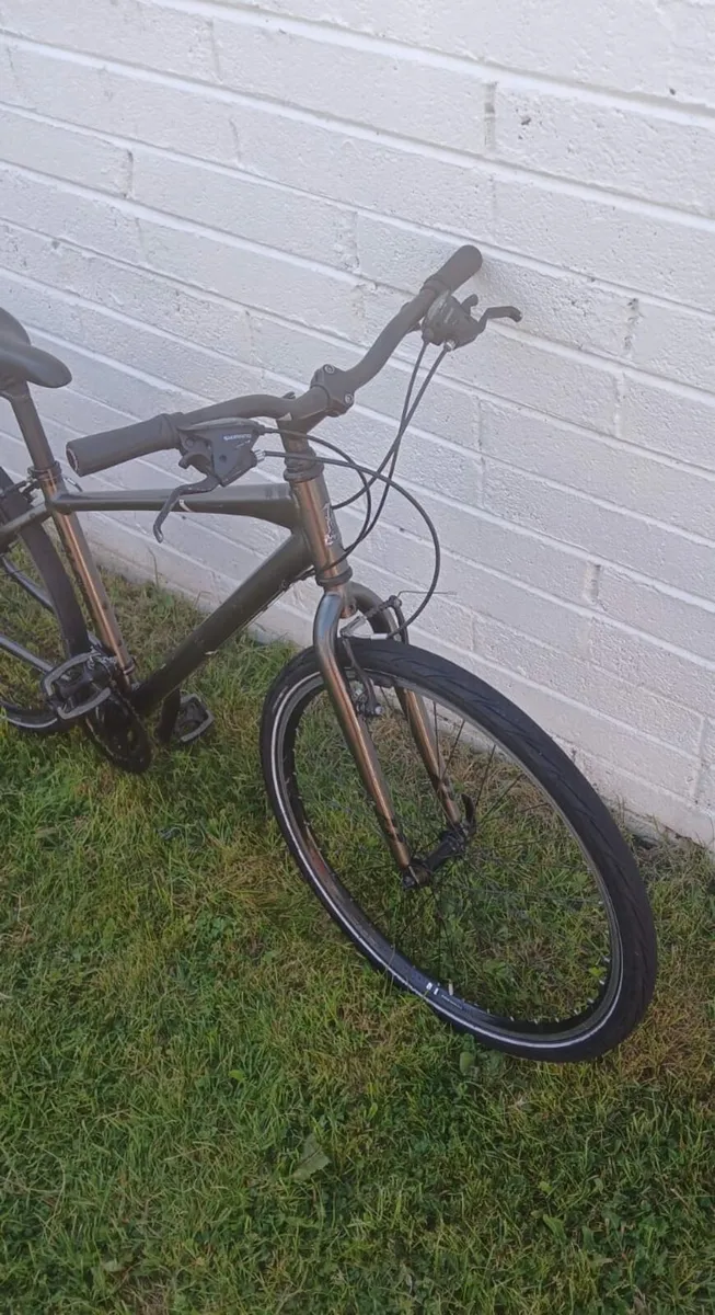Raleigh 26-inch road bike - Image 3
