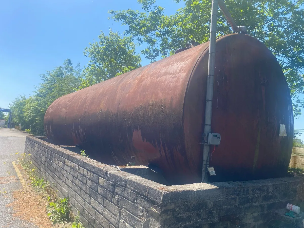 Steel Tanks - Image 1