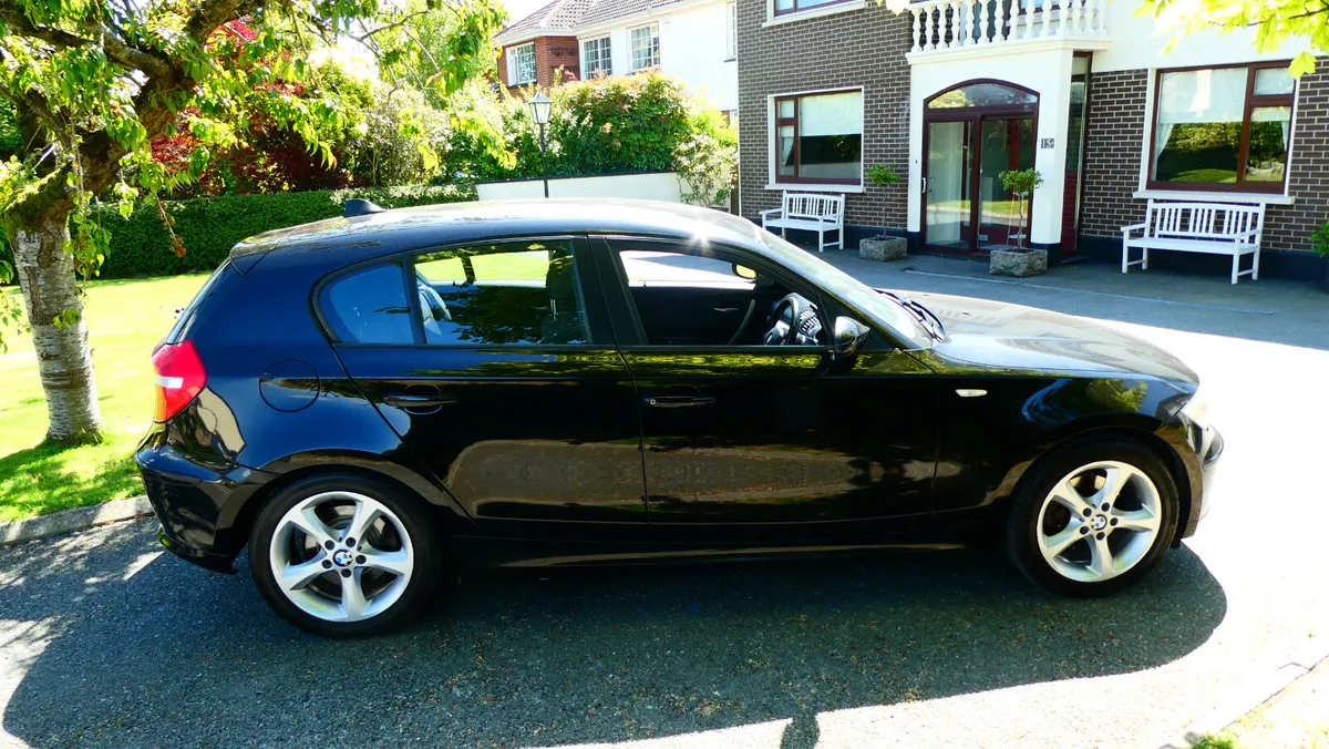 BMW 1-Series 2009 - Image 3