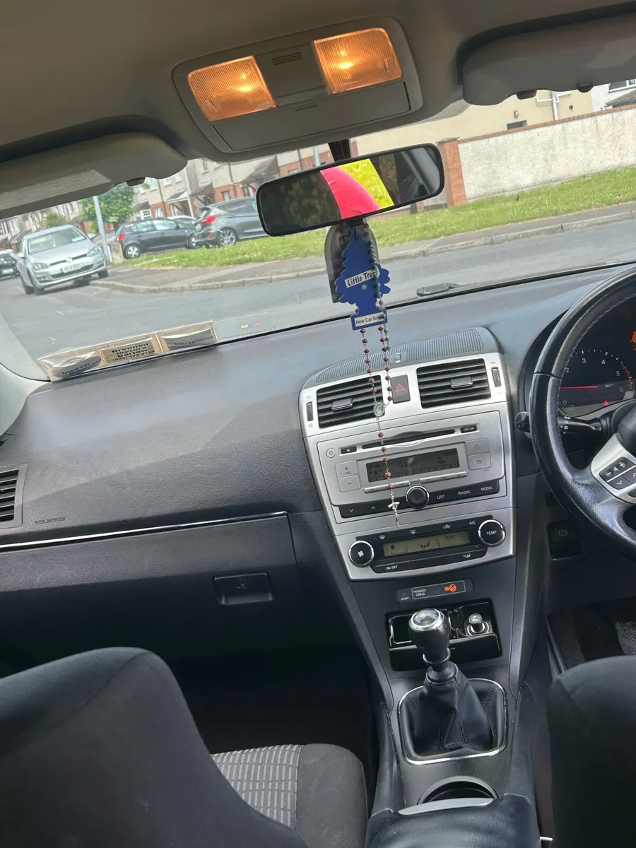 Toyota avensis - Image 2