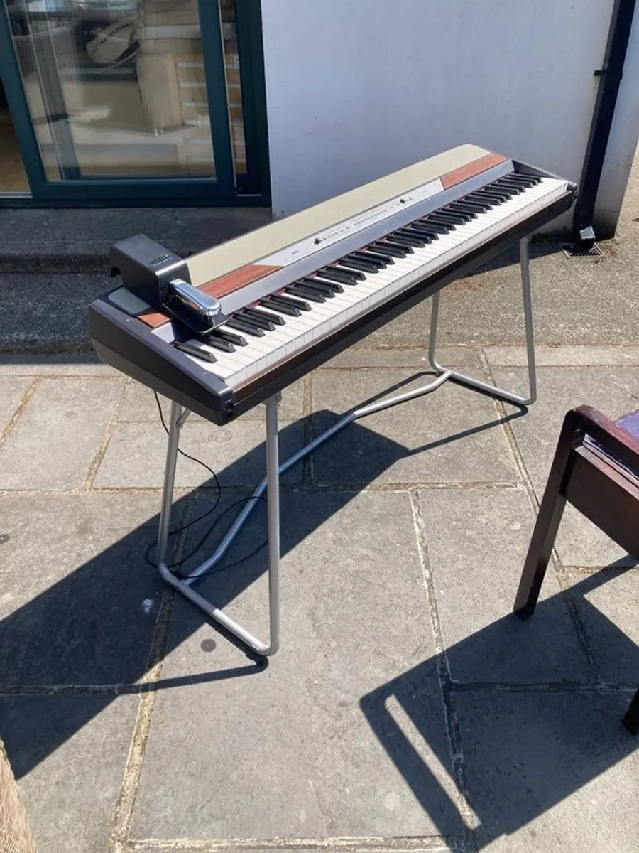 korg keyboard - Image 1