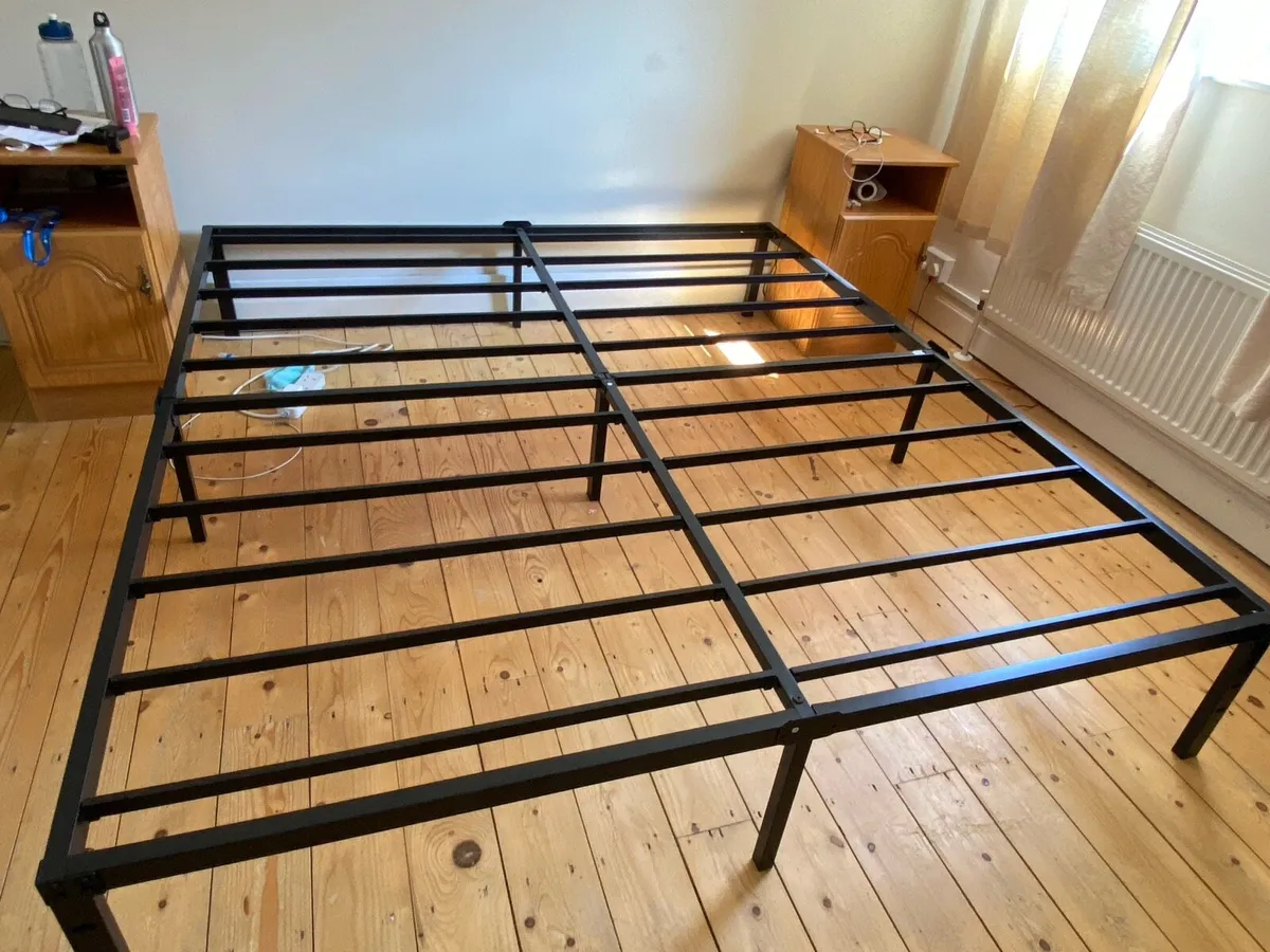 Double bed frame 80*72 inches - Image 3