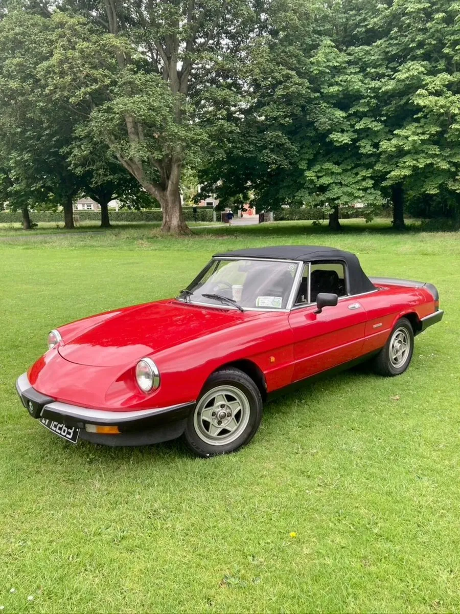 Alfa Romeo Spider 1989 - Image 1
