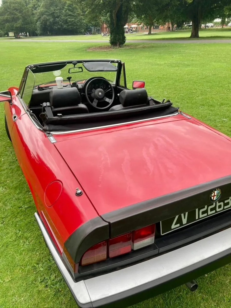 Alfa Romeo Spider 1989 - Image 4