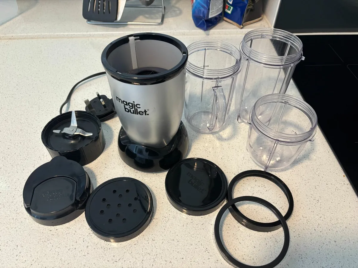 Magic bullet deluxe blender - great condition