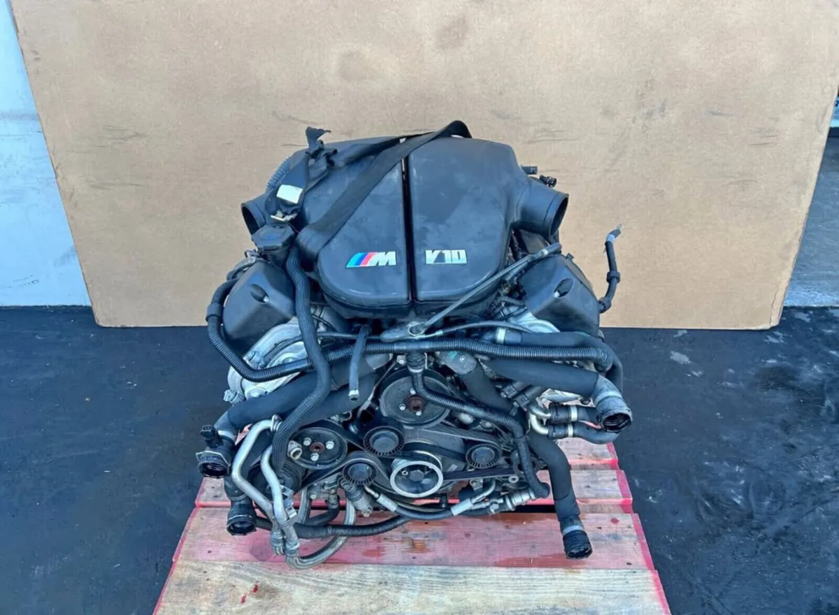 BMW M6 ENGINE V10 - Image 1