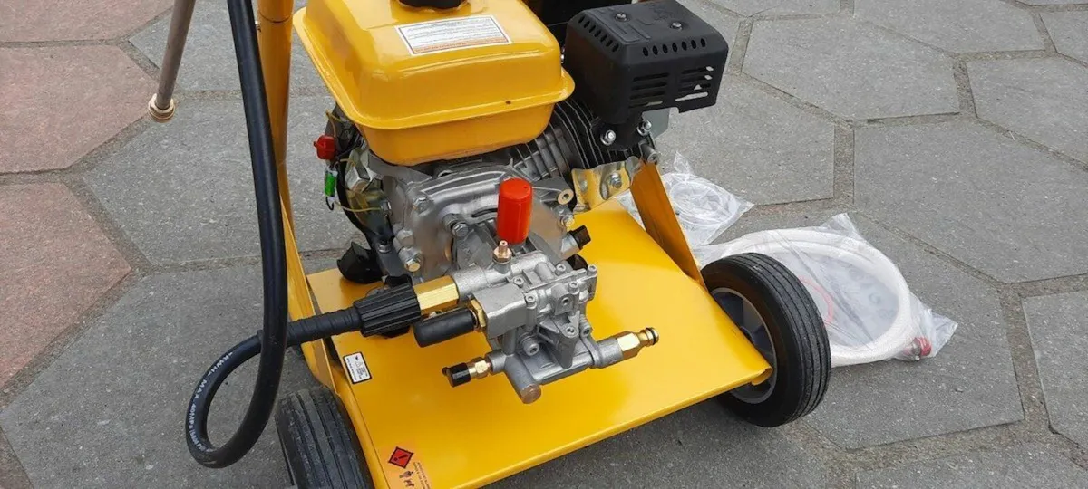 Rocwood Petrol Pressure Washer "FOR HIRE" - Image 2