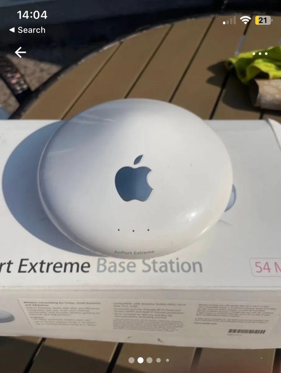 Apple AirPort Extreme base station - Image 1
