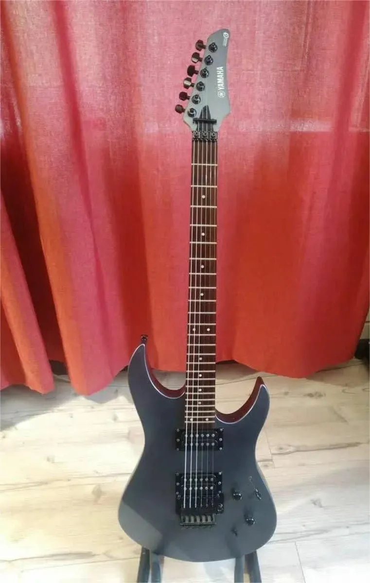 Yamaha 420S Drop 6 Baritone Electric Guitar - Image 1