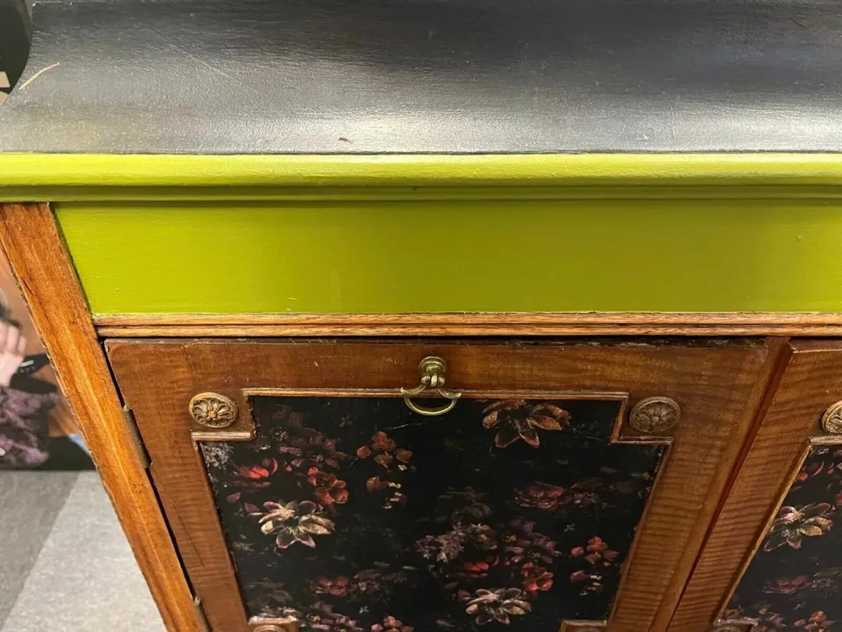 Vintage Curio Cabinet/Table - Image 4