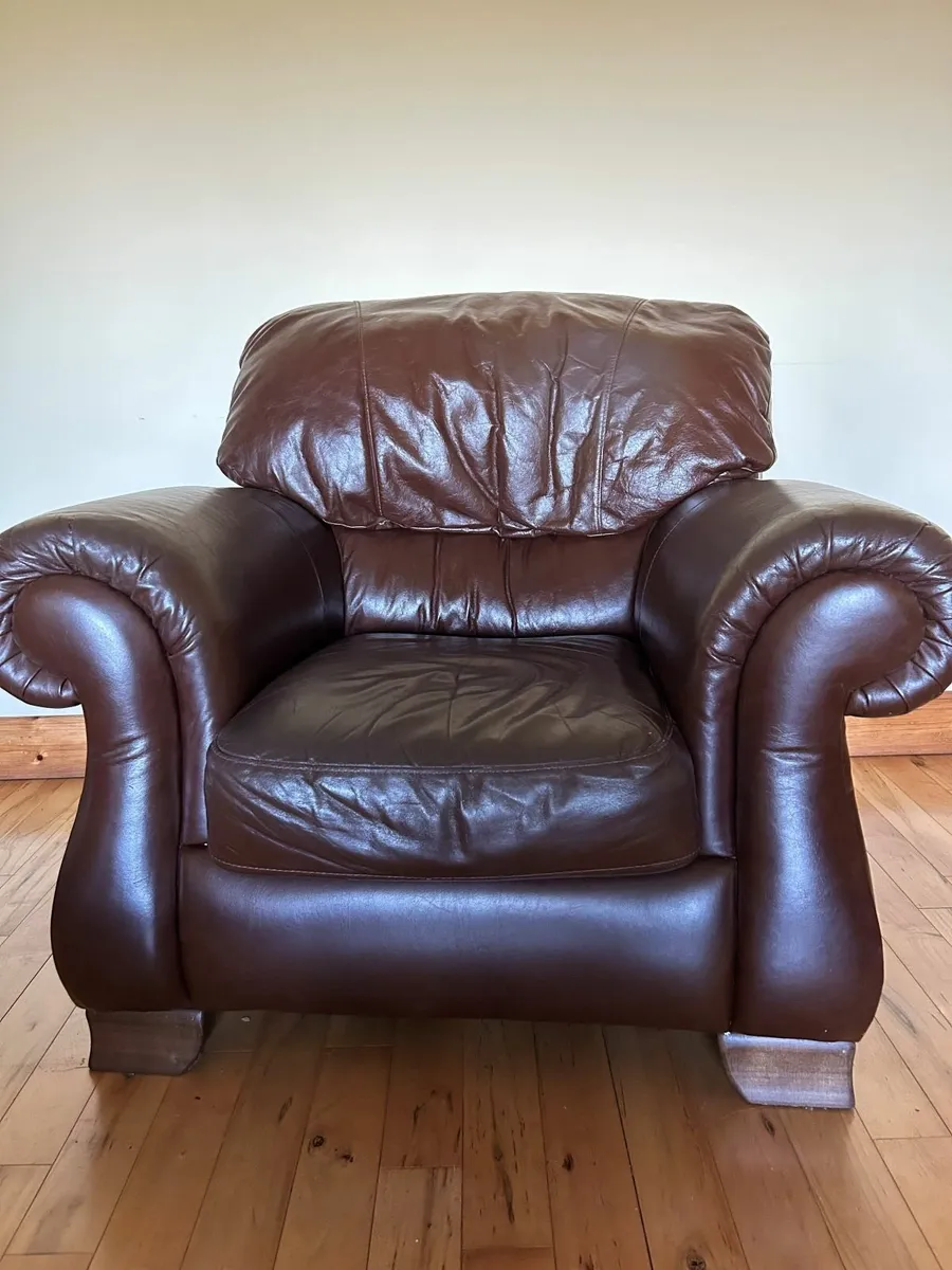 3 Piece Leather Suite - Image 3