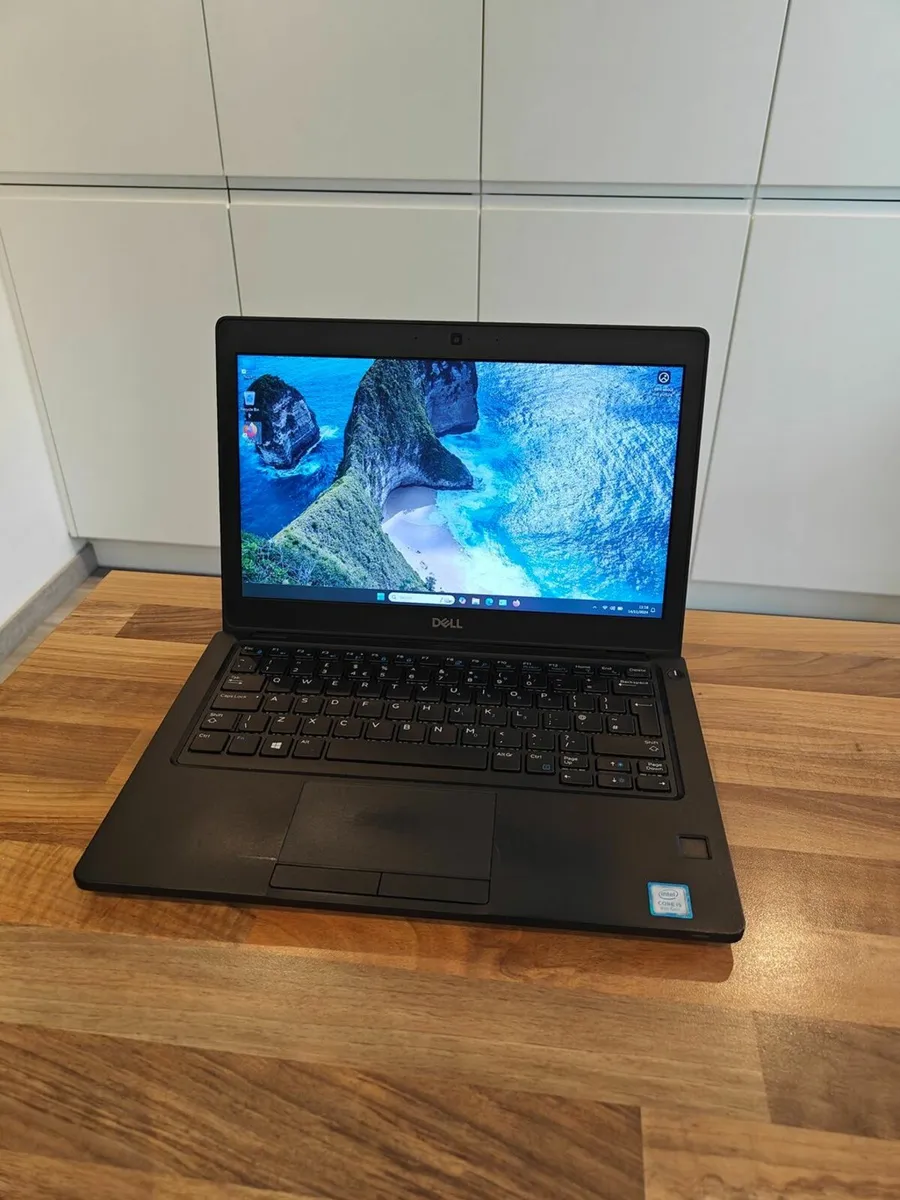 DELL Latitude E5290 | INTEL i5 | 8GB | 256GB | - Image 1