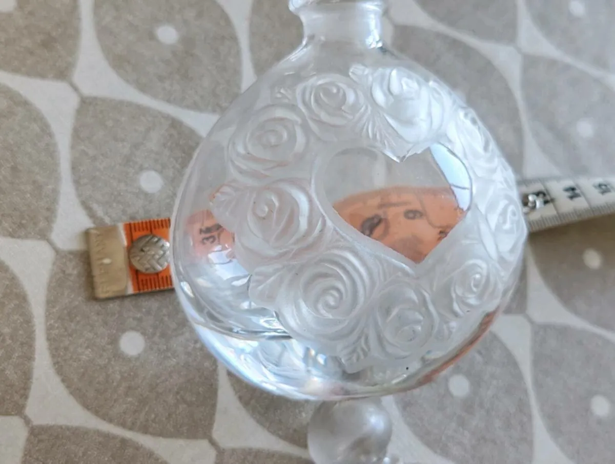 Vintage perfume bottle - Image 3